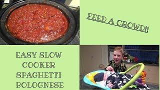 Easy Slow Cooker Spaghetti Bolognese - Feed a CROWD!