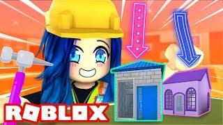 Building the SMALLEST house in Roblox Bloxburg!