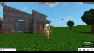How to make a one story tiny Bloxburg house!//PART 1//Read bio!{Important}//