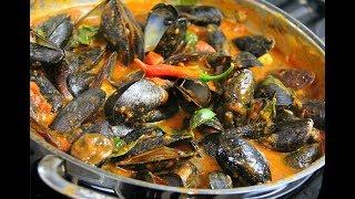 Mussels in a Spicy White Wine Tomato Sauce | CaribbeanPot.com